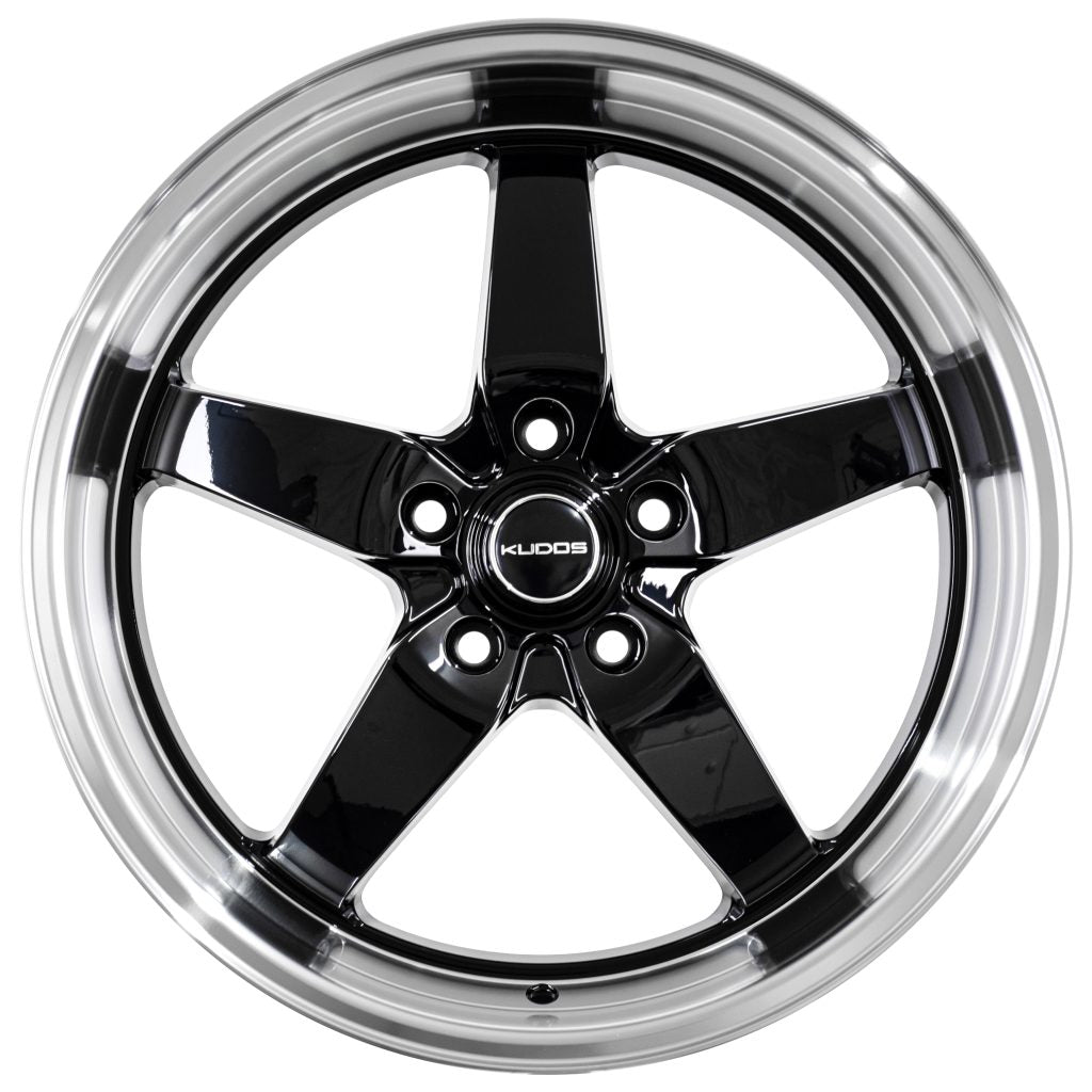 Kudos Takata 18X8.5 Set Of 4